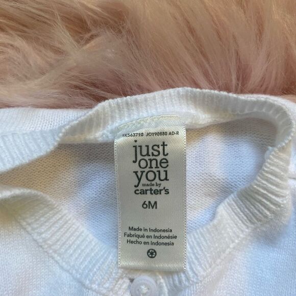 Bundle Carter’s 6 Month Cardigans - Picture 3 of 6